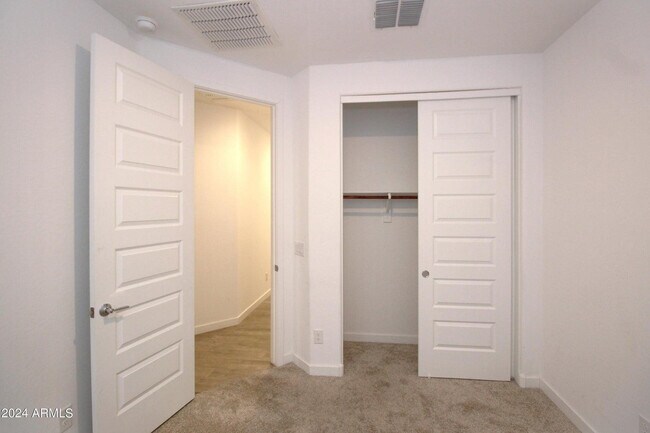 Building Photo - 1649 W la Mirada Dr