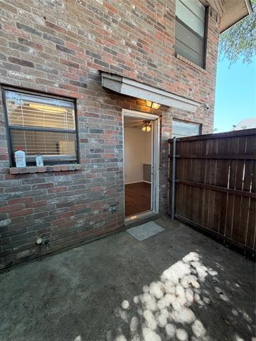 Building Photo - 3078 W Sycamore Cir