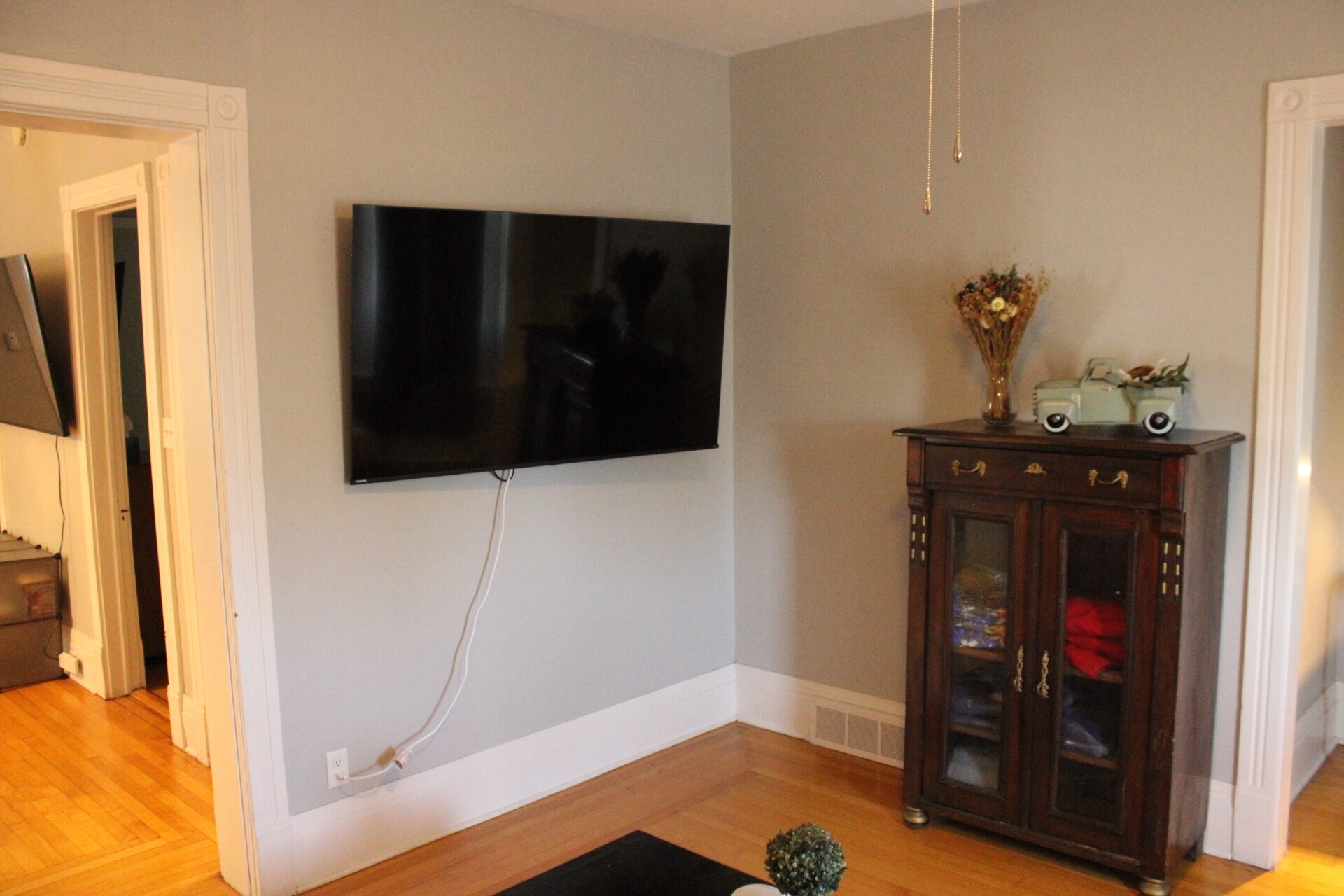 Building Photo - 2621 S Howell Ave