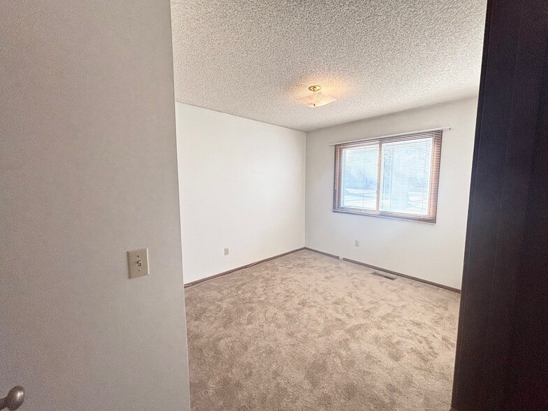 Building Photo - 6269 Magda Dr