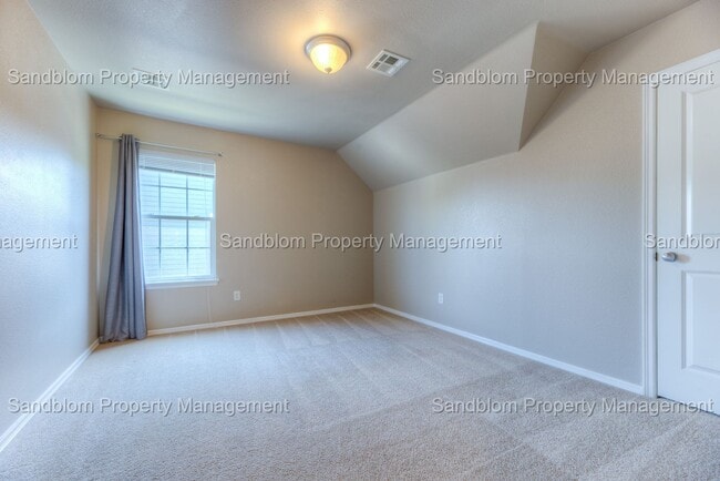 Building Photo - FOR LEASE | Jenks | $2500 Rent | 5 Bed, 3 ...