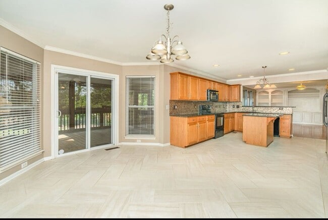 Building Photo - 4 bed/ 2.5 bath in Hermitage TN