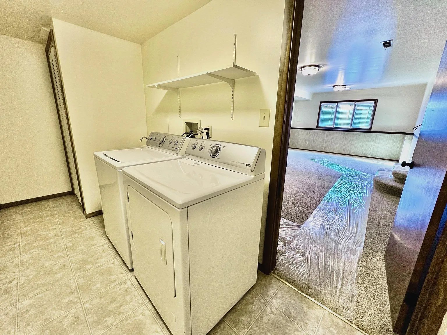 Building Photo - 205 Juniper Dr