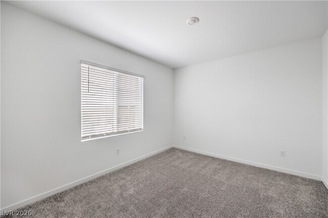 Building Photo - 11804 Waterbird Ave