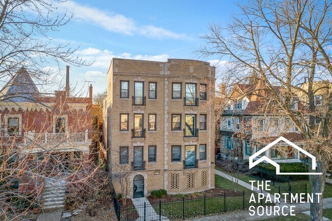 Building Photo - 4838 N Paulina St
