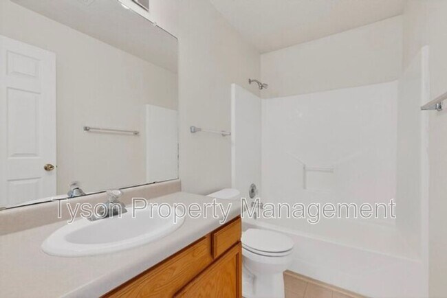 Building Photo - 908 Bursum Ln SE