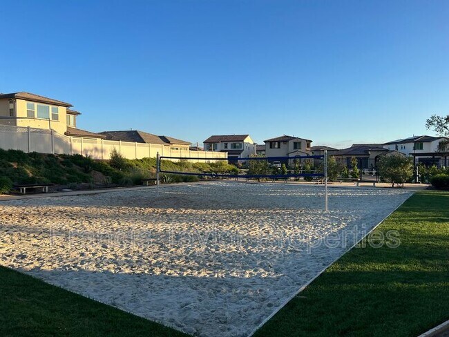 Building Photo - 1360 Gary Ln