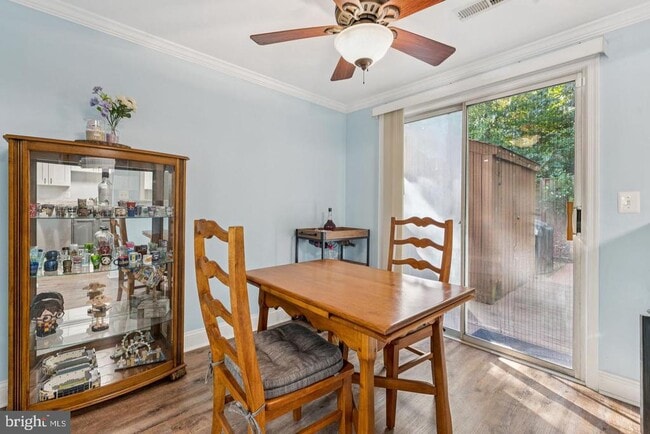 Building Photo - 33 Devon Ct