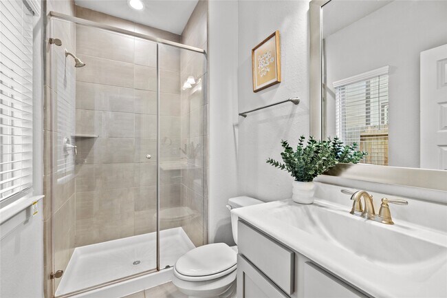 Building Photo - 4007 Centre Valley Ln