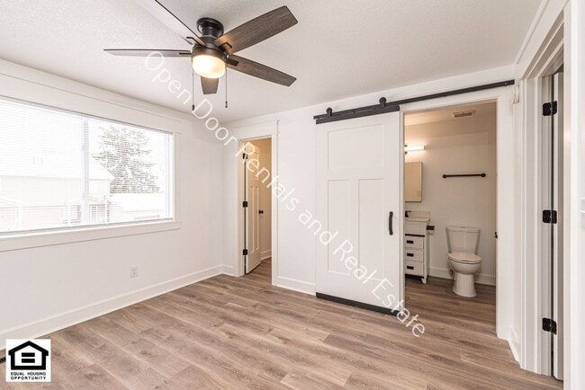 Building Photo - 15110 Tally Ho Dr