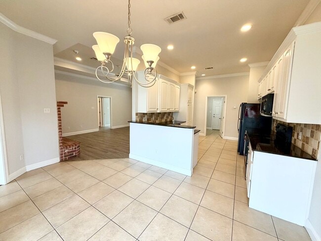 Building Photo - Spacious 3 Bed / 2 Bath Home in Midway ISD