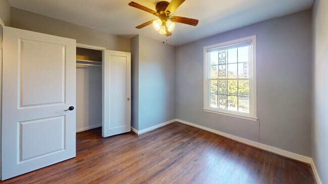 Building Photo - Newly Updated Silver Spring Three Bedroom ...