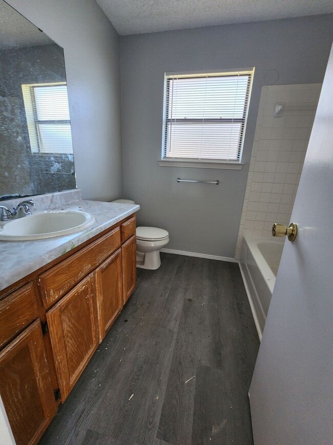 Primary Photo - 3-Bedroom Home Near Goodfellow Airforce Ba...