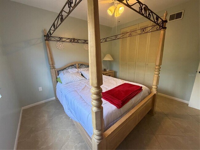 Building Photo - 3806 Gulf of Mexico Dr