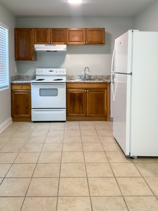 Building Photo - 5094 J E L Dr