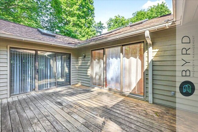 Building Photo - 5806 Harbour Bluff Terrace