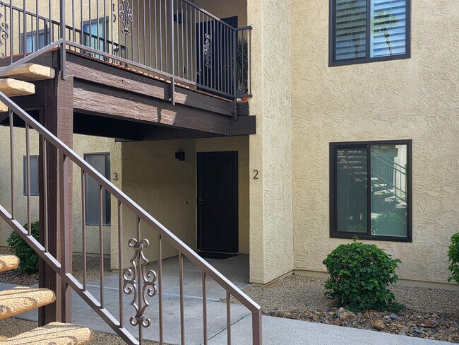 Building Photo - 2160 S Palm Canyon Dr