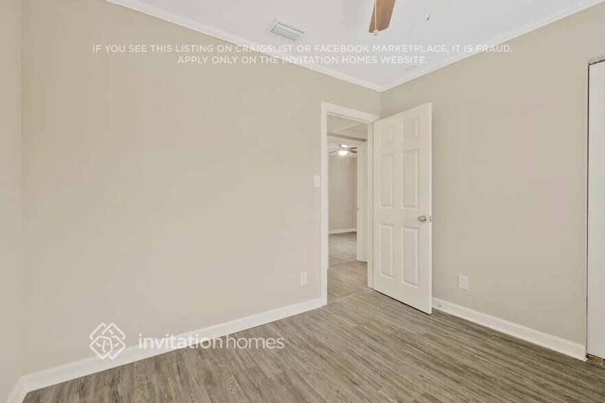 Building Photo - 10309 Haverford Rd