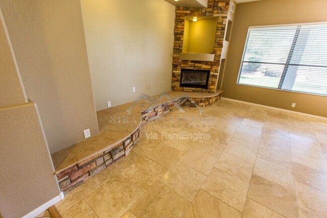 Building Photo - 26619 N 46th Pl