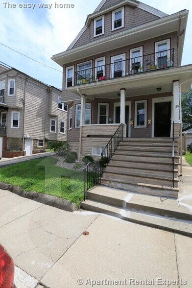 Building Photo - 138 W Adams St