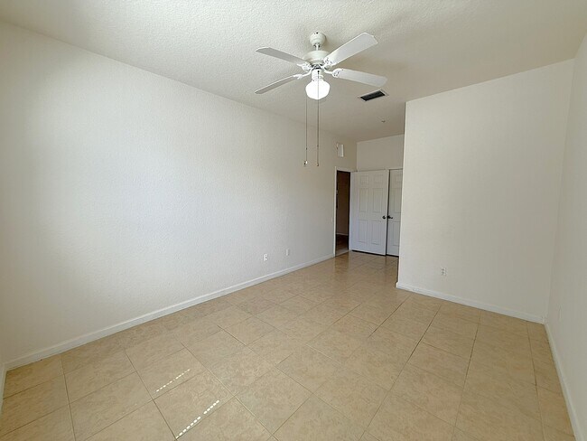 Building Photo - 13584 Turtle Marsh Loop