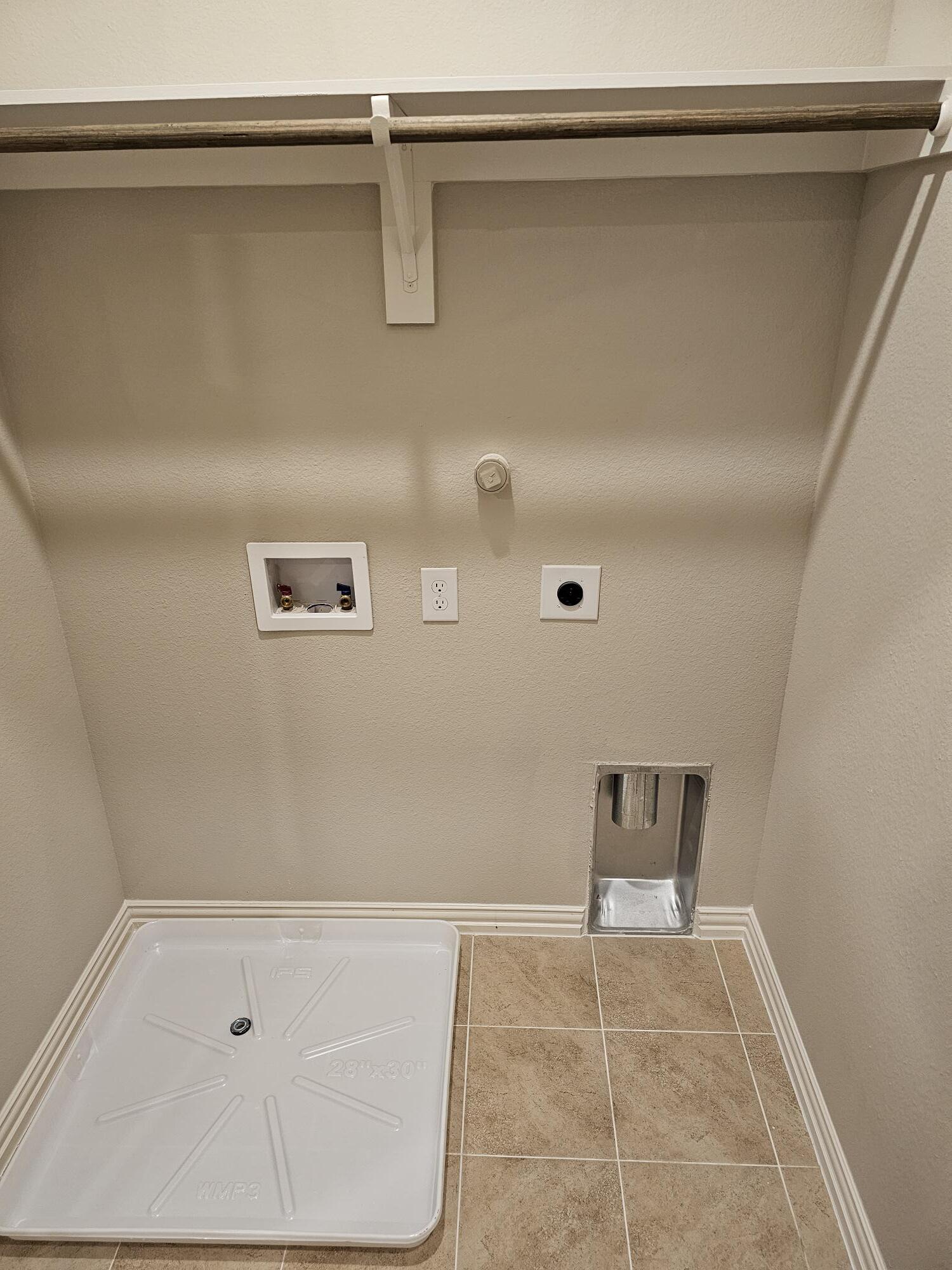 Building Photo - 3405 Solana Cir