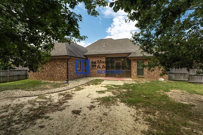 Building Photo - 3 Bed/2 Bath Home in Stillhouse