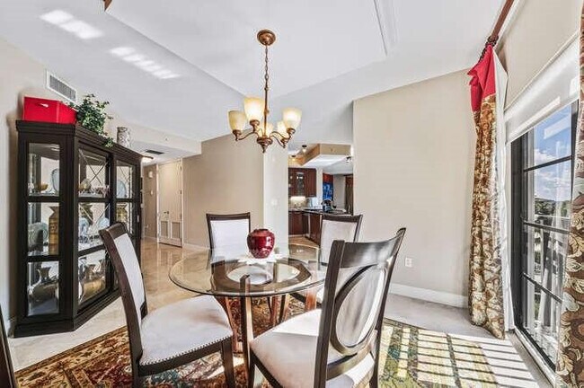 Building Photo - 2401 N Ocean Blvd