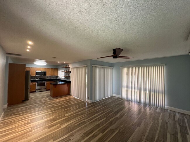 Building Photo - 348ADA
