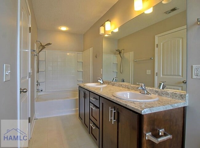 Building Photo - 1203 Cypress Fall Cir