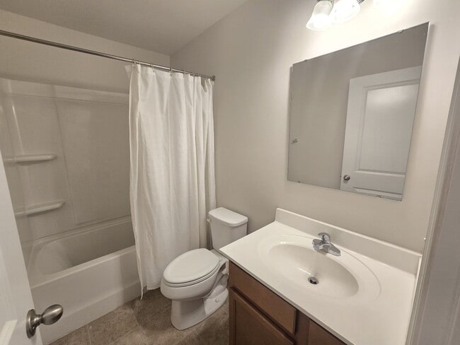 Building Photo - Beautiful Home Available for Rent in Charlotte, NC 28212