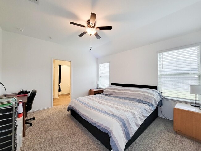 Building Photo - 14741 Hazel Br Dr