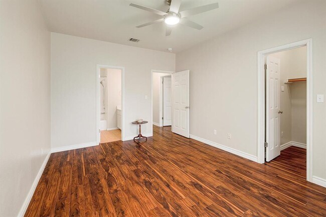 Building Photo - 8703 Weiser Dr