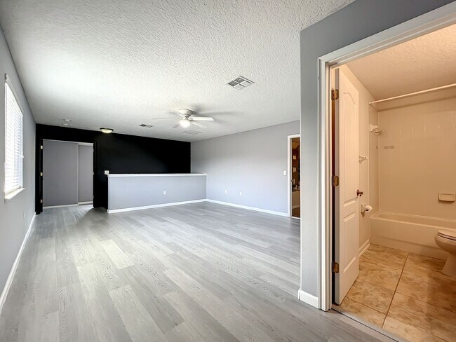 Building Photo - Gated, Lake Nona Luxury