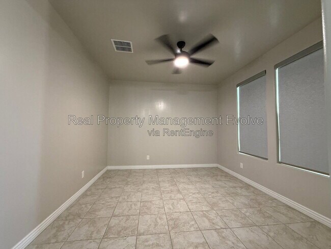 Building Photo - 5352 W Farmhand Dr