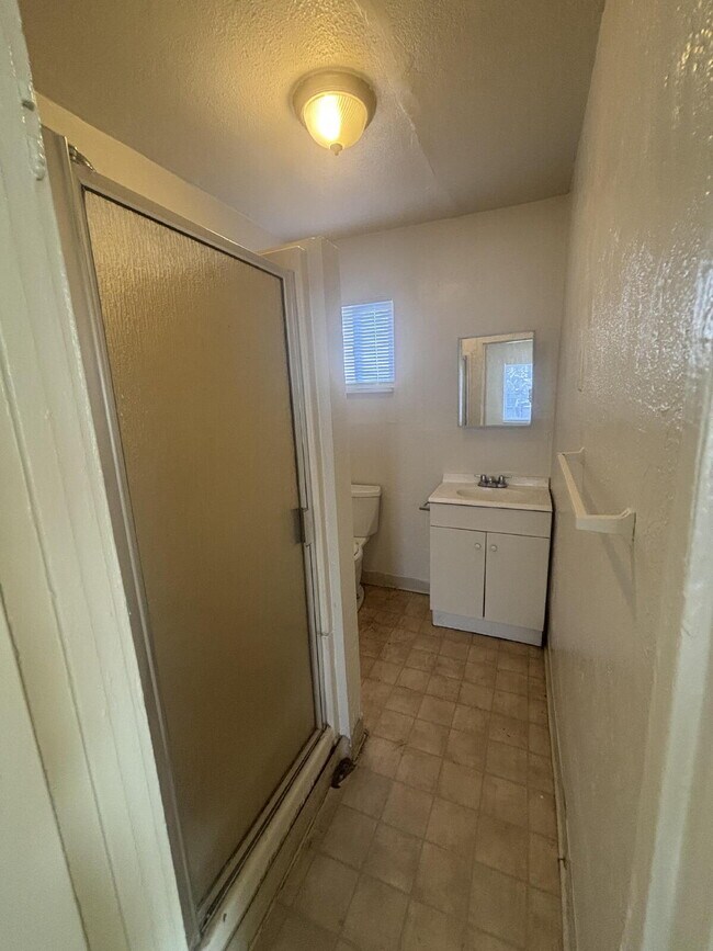 Building Photo - 1302 N Filbert St