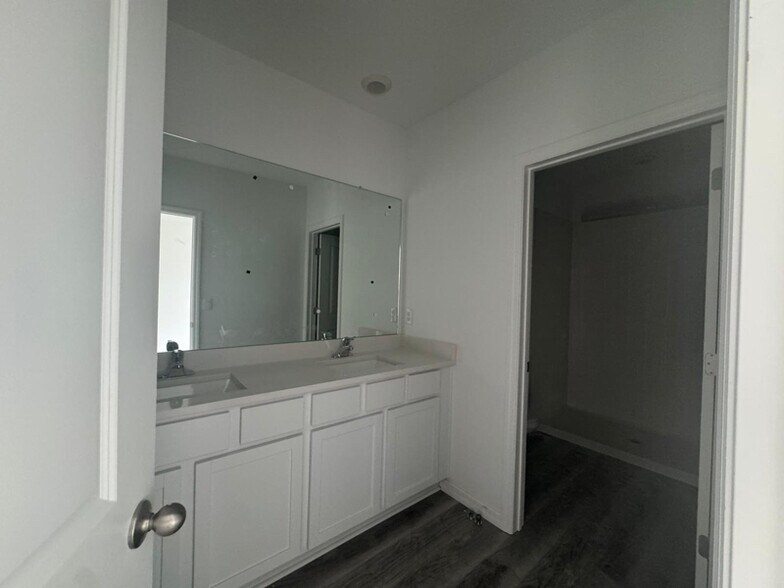 Building Photo - 17257 Bigleaf Mahogany Ln