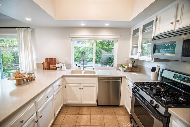 Building Photo - 23924 Ranney House Ct