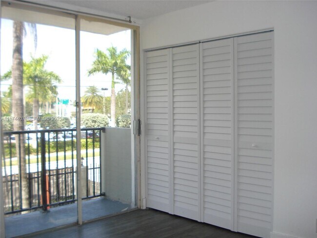 Building Photo - 16450 NW 2nd Ave