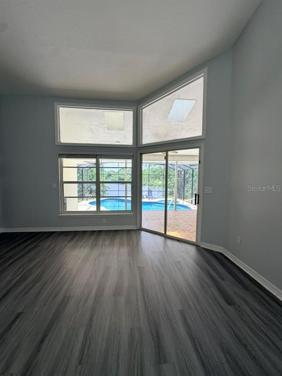 Building Photo - 1207 Almond Tree Ct