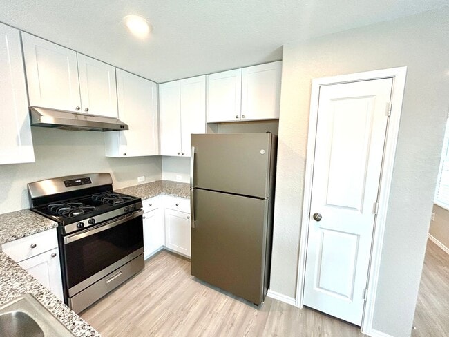 Building Photo - Modern Two-Story Home with Garage & Fenced Yard!