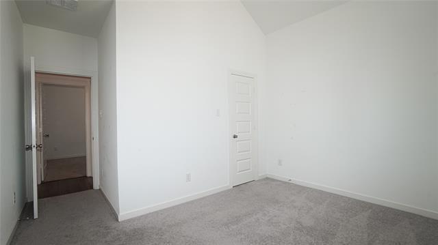 Building Photo - 3031 Aqueduct Ave