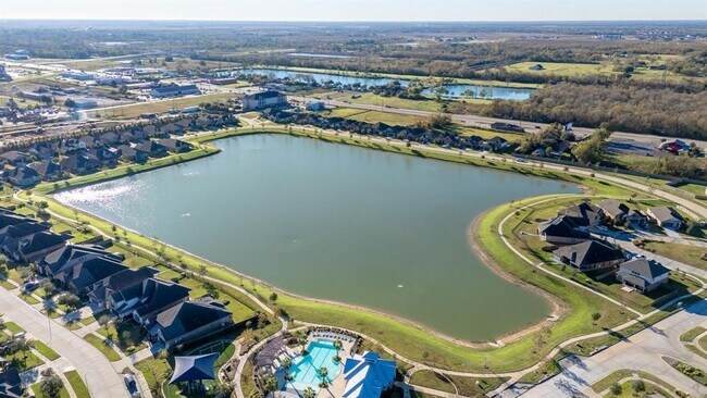 Building Photo - 19015 Blue Valley Ln