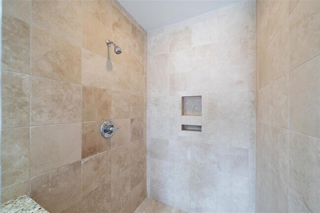 Building Photo - 2525 S Lamar Blvd