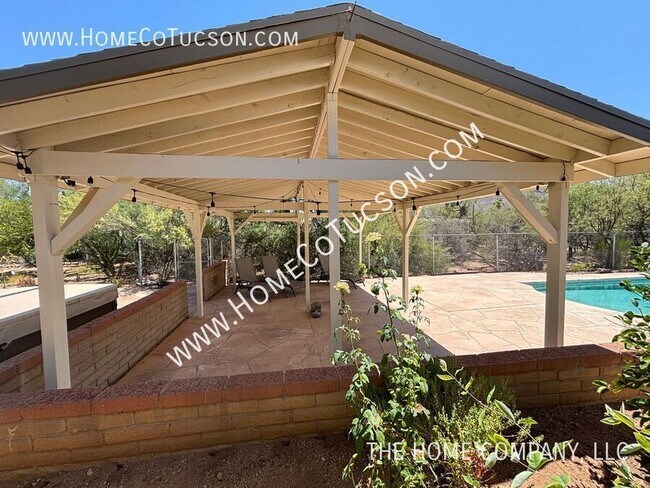 Building Photo - 8628 N Placita Del Cardo