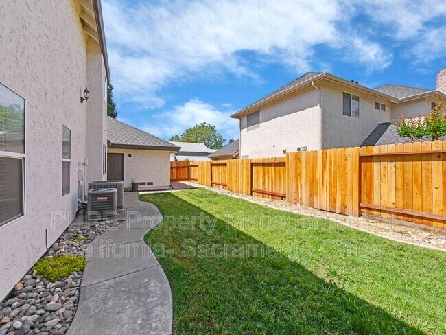 Building Photo - 8777 Cooperston Way