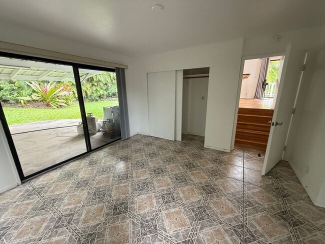 Building Photo - $3,800 / 3 bedroom, 2 bath, multi-level ho...