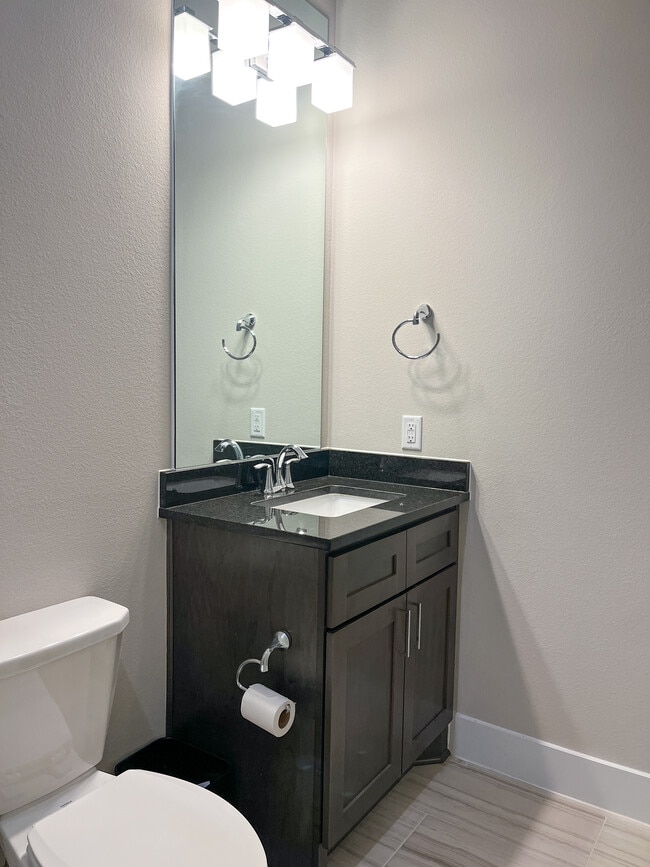 Building Photo - 2643 Fountain Key Blvd