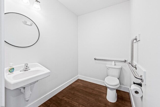 Building Photo - 24 S Washington Ave