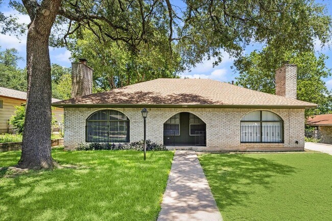 Building Photo - 8514 Dryfield Dr